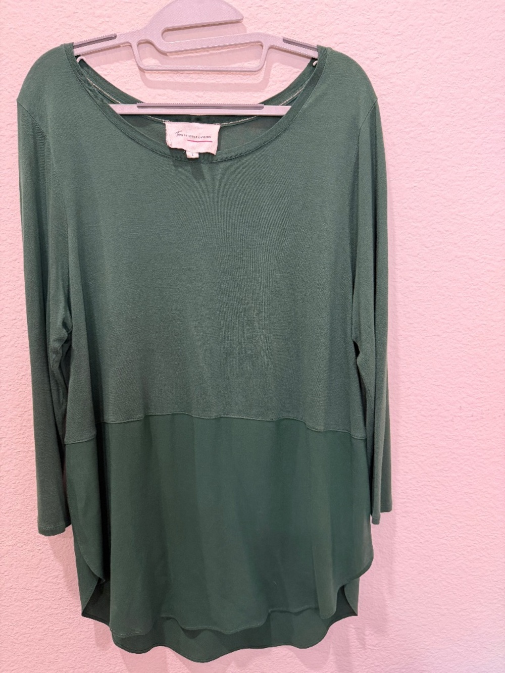 Ladies Large Vince Camuto green shirt - Good